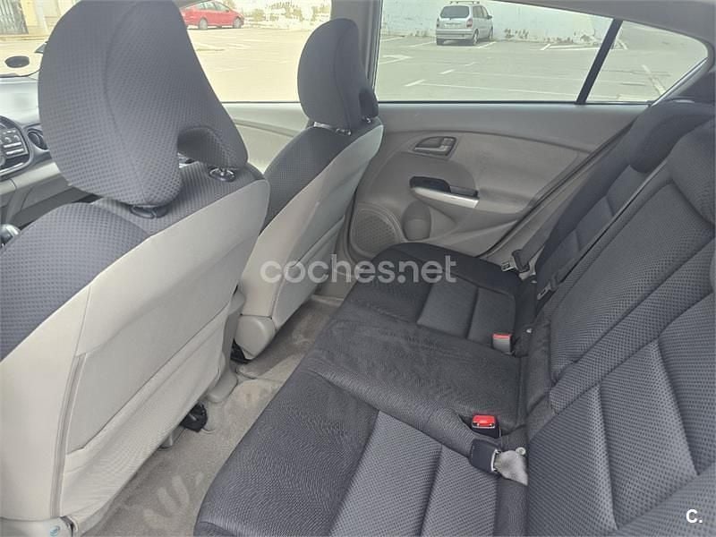 Usado Honda Insight Executive 102 CV (75 kW) 2009 Blanco Utilitario