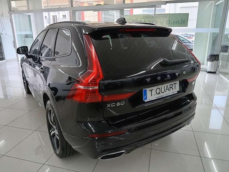 Usado Volvo XC60 R-Design 392 CV (288 kW) 2020 Negro SUV