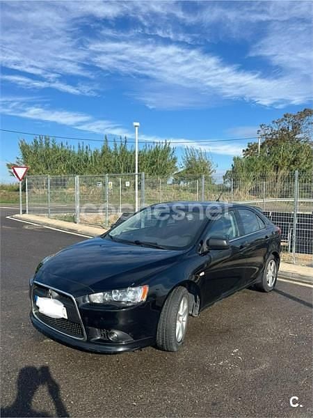 Usado Mitsubishi Lancer Sportback Invite 140 CV (102 kW) 2011 Negro Berlina