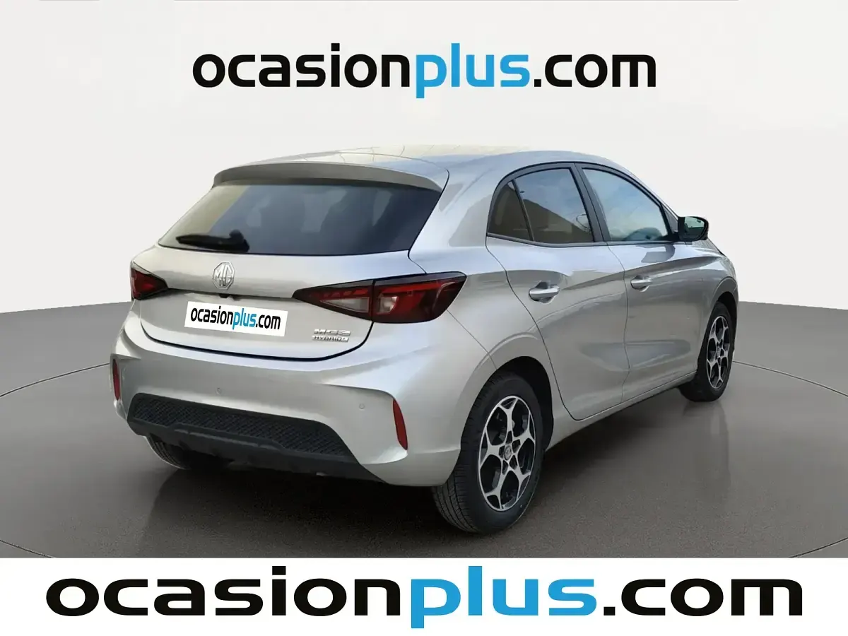 Używany MG MG3 Luxury 195 KM (143 kW) 2024 Biały Hatchback