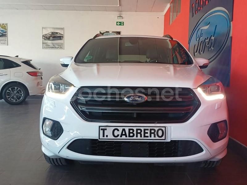 Usado Ford Kuga ST-Line 150 CV (110 kW) 2017 Blanco SUV