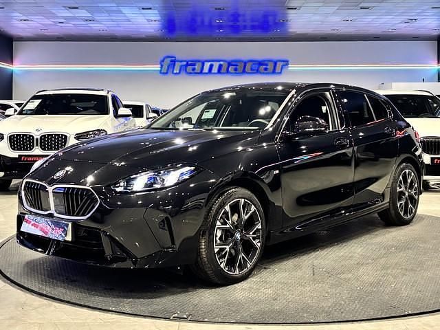 Negro Usado 2025 BMW 118 M Sport Utilitario | 30.490 € (Precio justo) - Imagen 1/4
