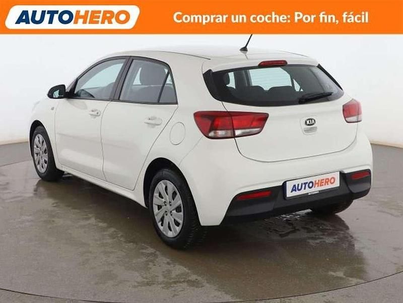 Usado Kia Rio 84 CV (61 kW) 2017 Blanco Utilitario