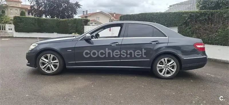 Usado Mercedes E350 231 CV (169 kW) 2010 Negro Berlina