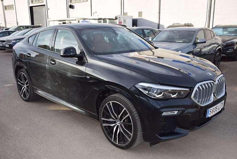 Usado BMW X6 M Sport 340 CV (250 kW) 2021 Negro SUV
