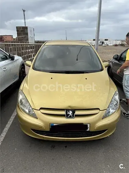 Usado Peugeot 307 110 CV (80 kW) 2005 Amarillo Berlina