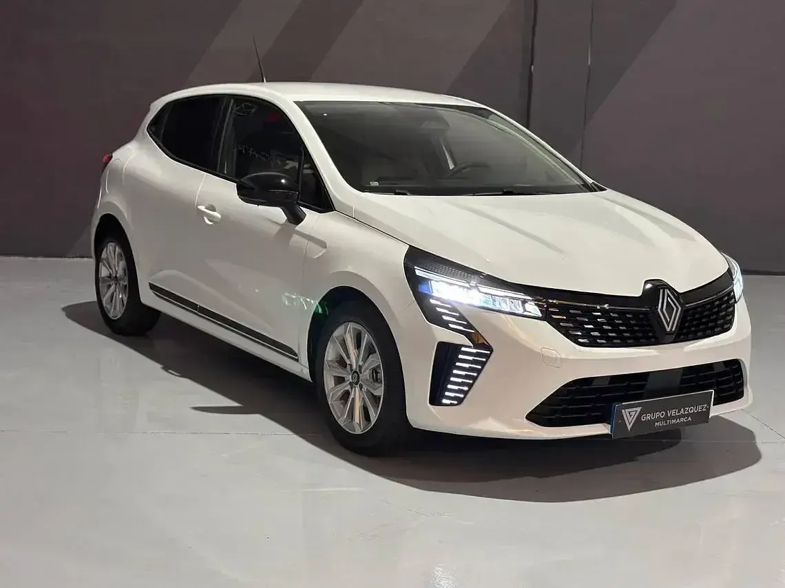 Nuevo Renault Clio V Evolution 100 CV (73 kW) 2025 Blanco Berlina
