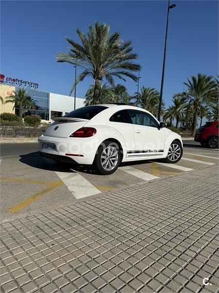 Usado VW Beetle Design 160 CV (117 kW) 2013 Blanco Utilitario