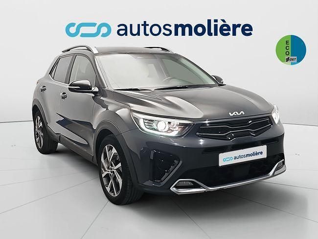 Usado Kia Stonic GT-Line 100 CV (73 kW) 2021 Gris SUV