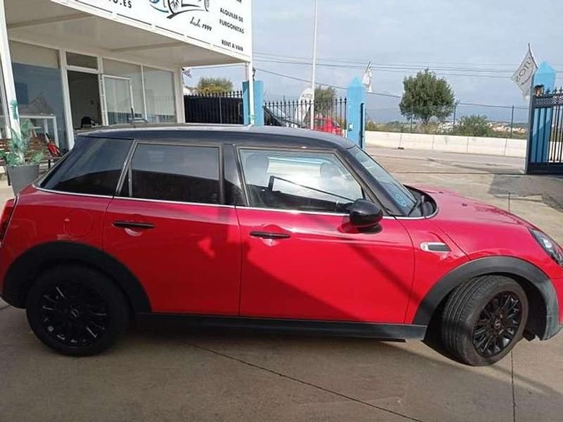 Usado Mini Cooper 136 CV (100 kW) 2019 Rojo Utilitario