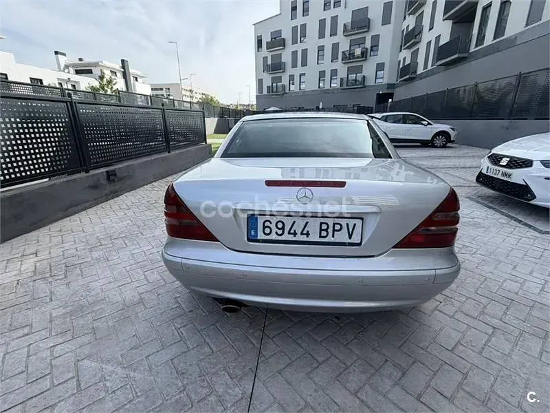 Usado Mercedes SLK230 197 CV (144 kW) 2001 Gris / plata Descapotable