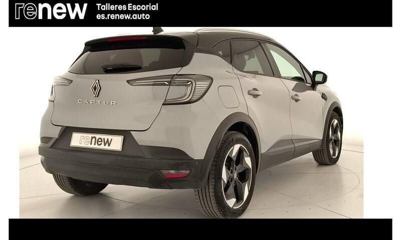 Usado Renault Captur Zen 100 CV (73 kW) 2025 Gris SUV