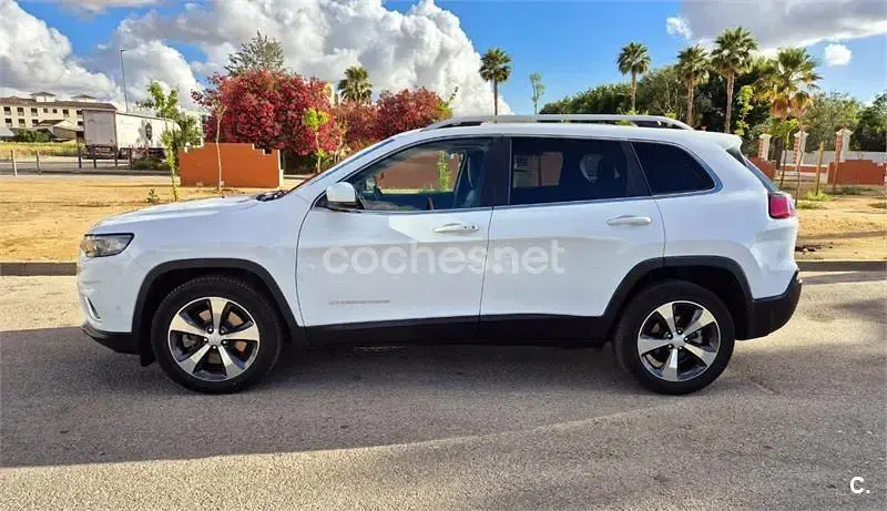Usado Jeep Cherokee Limited 195 CV (143 kW) 2020 Blanco SUV