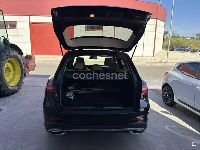 Usado Mercedes GLC250 AMG line 204 CV (150 kW) 2016 Negro SUV