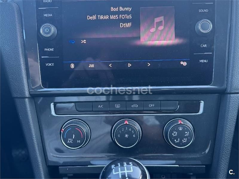 Usado VW Golf VII Advance 115 CV (84 kW) 2017 Gris / plata Berlina