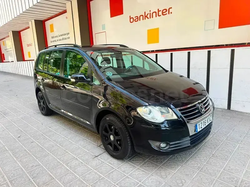 Usado VW Touran Edition 105 CV (77 kW) 2008 Negro Monovolumen