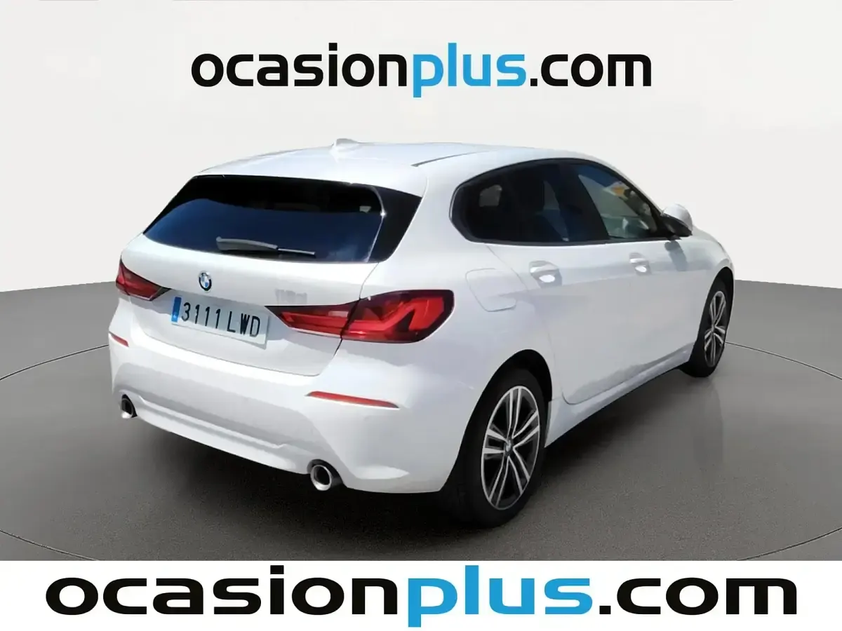 Usado BMW 118 150 CV (110 kW) 2022 Blanco Berlina