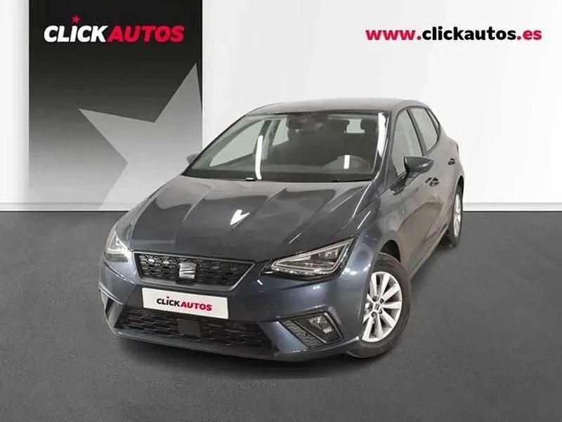 Usado Seat Ibiza Style 90 CV (66 kW) 2025 Gris Utilitario