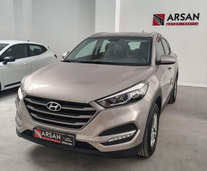 Beige Usado 2017 Hyundai Tucson SUV | 17.800 € (Precio justo) - Imagen 1/4