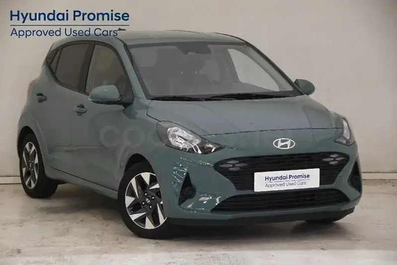 Usado Hyundai i10 63 CV (46 kW) 2025 Verde Utilitario
