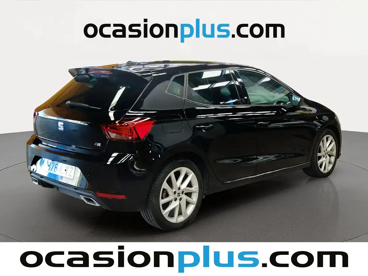 Usado Seat Ibiza FR 150 CV (110 kW) 2022 Negro Utilitario