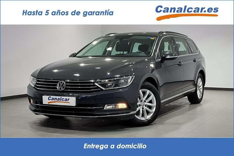 Usado VW Passat Sport 190 CV (139 kW) 2018 Gris Familiar