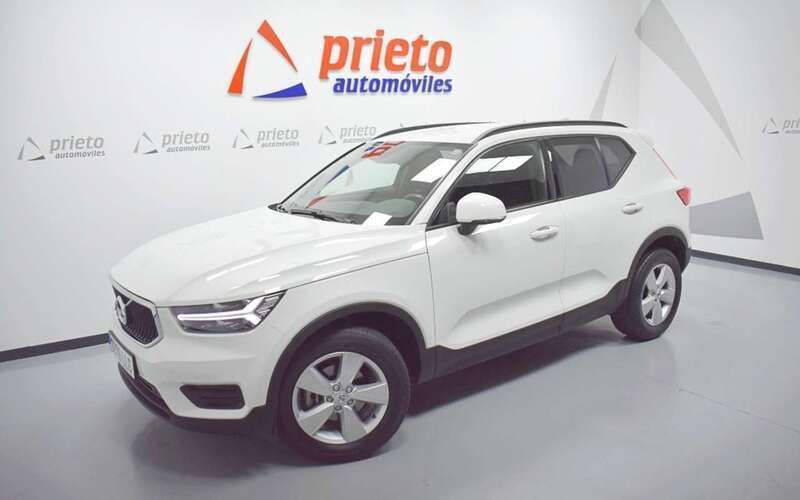 Blanco Usado 2020 Volvo XC40 Momentum SUV | 22.900 € (Precio justo) - Imagen 1/4