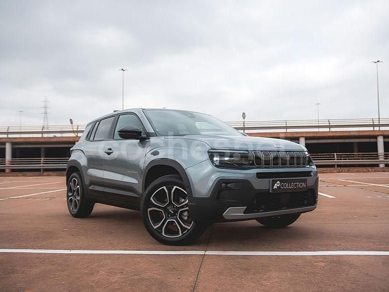 Gris / plata Usado 2025 Jeep Avenger Summit SUV | 25.990 € - Imagen 1/4