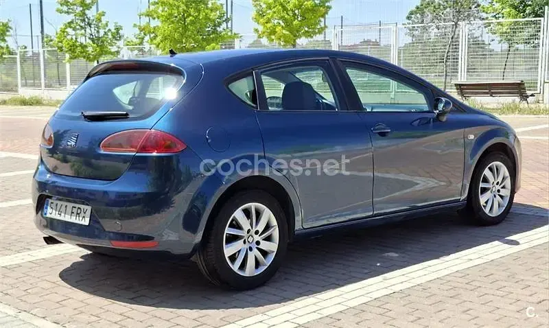 Käytetty Seat Leon Sport 105 HP (77 kW) 2007 Sininen Viistoperä