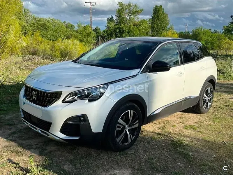 Usado Peugeot 3008 Active 130 CV (95 kW) 2017 Blanco SUV