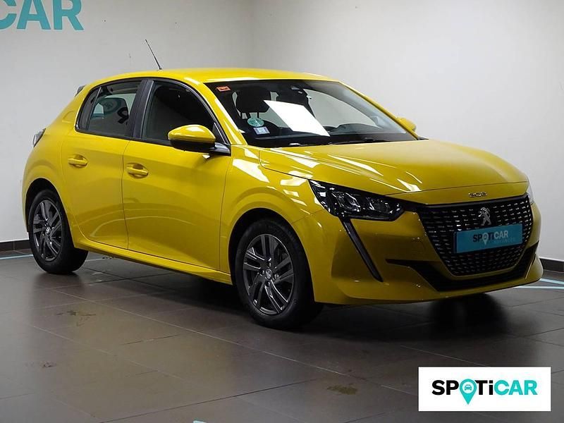 Usado Peugeot 208 Active 100 CV (73 kW) 2021 Dorado Utilitario