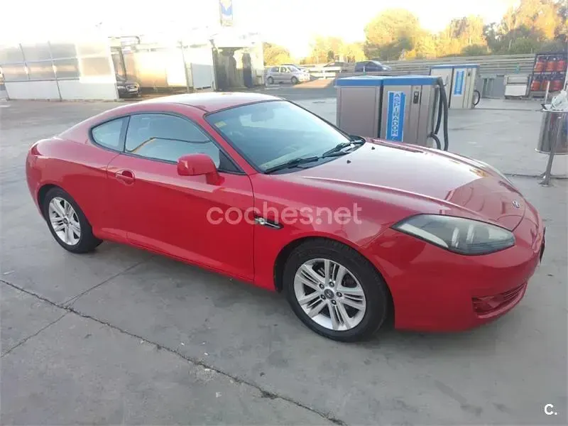 Usado Hyundai Coupé 105 CV (77 kW) 2007 Rojo Coupe