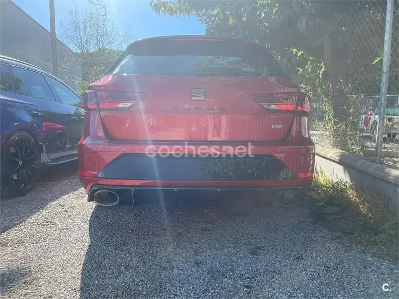 Usado Seat Leon ST 4Drive 300 CV (220 kW) 2019 Granate Familiar