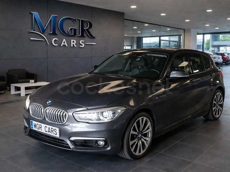 Usado BMW 118 150 CV (110 kW) 2018 Gris / plata Utilitario