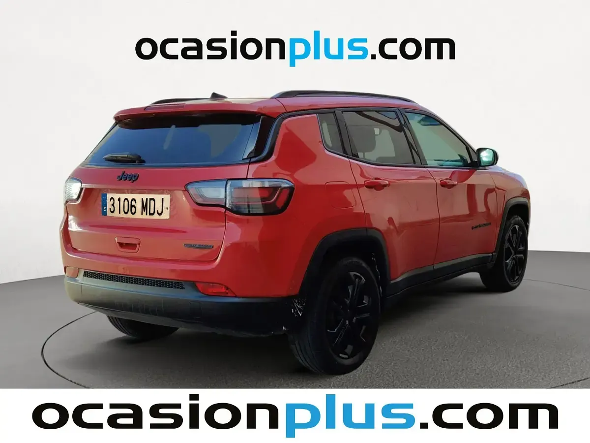 Usado Jeep Compass Night Eagle 130 CV (95 kW) 2023 Rojo SUV