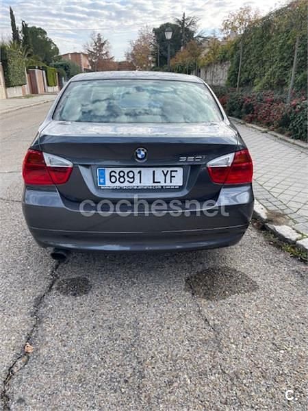 Usado BMW 320 Executive 150 CV (110 kW) 2008 Gris / plata Berlina