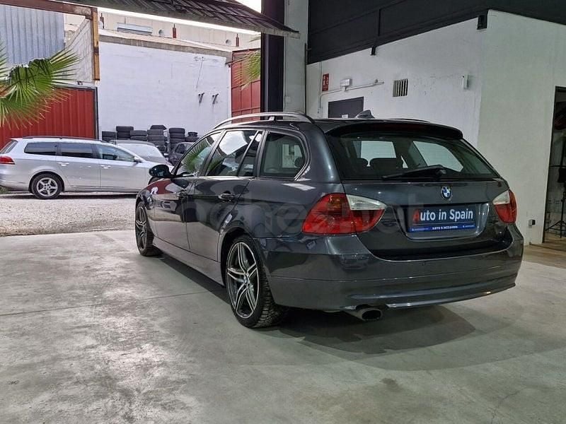 Usado BMW 318 143 CV (105 kW) 2008 Gris Berlina