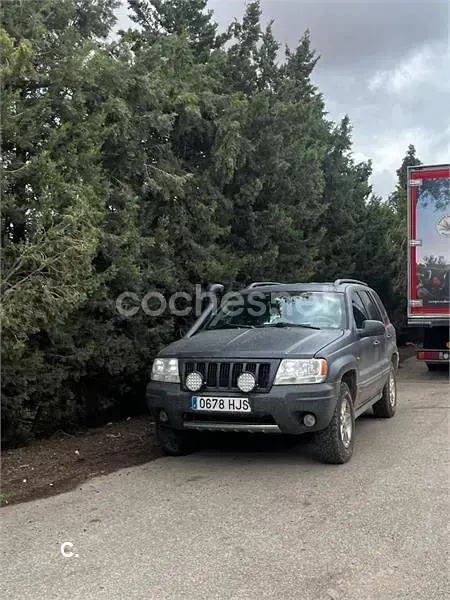 Usado Jeep Grand Cherokee Overland 163 CV (119 kW) 2003 Negro SUV