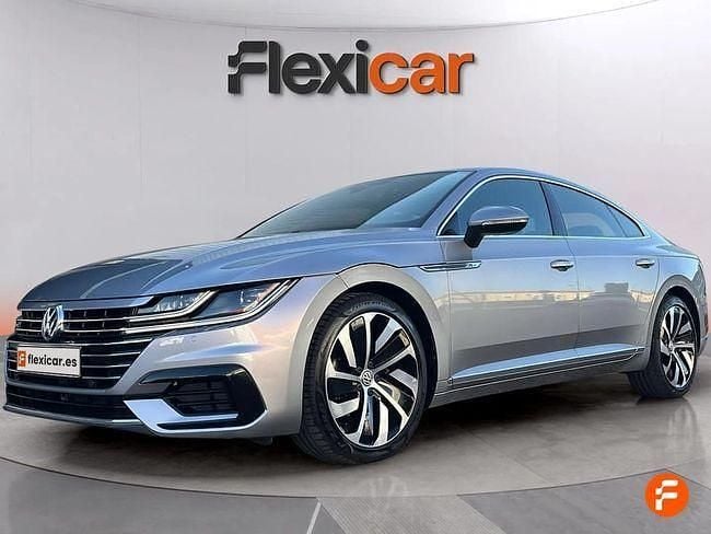 Usado VW Arteon R-line 190 CV (139 kW) 2019 Gris / plata Berlina