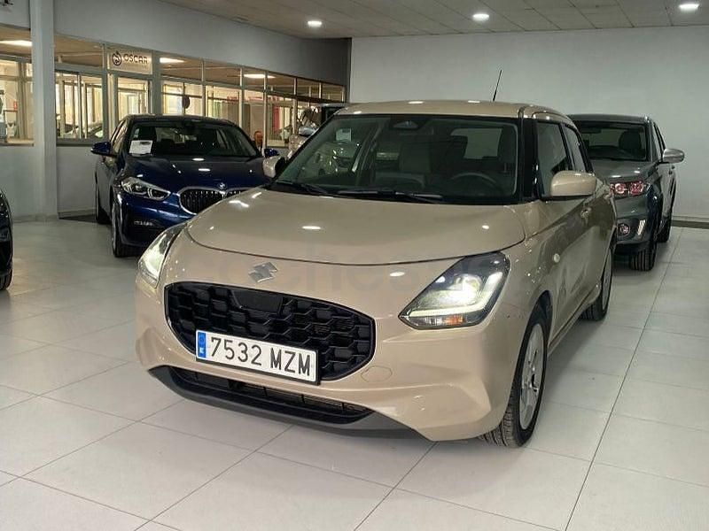 Usado Suzuki Swift 83 CV (61 kW) 2025 Beige Utilitario