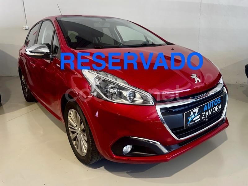 Granate Usado 2018 Peugeot 208 Allure Utilitario | 6990 € (Super precio) - Imagen 1/4