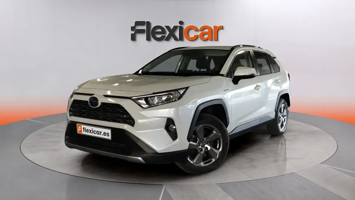 Usado Toyota RAV4 Hybrid Advance 218 CV (160 kW) 2021 Blanco SUV