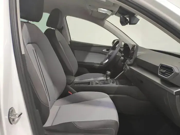 Usado Seat Leon Style 116 CV (85 kW) 2026 Blanco