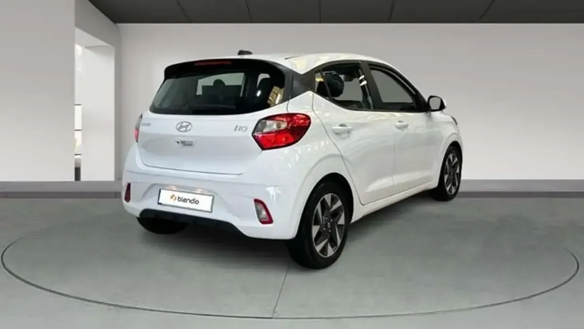Używany Hyundai i10 67 KM (49 kW) 2024 Biały Hatchback