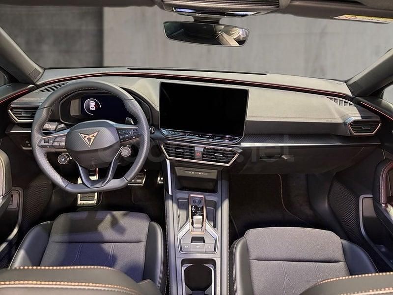 Usado Cupra Formentor 204 CV (150 kW) 2025 Gris / plata SUV