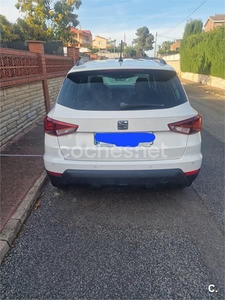 Usado Seat Arona Ecomotive 95 CV (69 kW) 2018 Blanco SUV