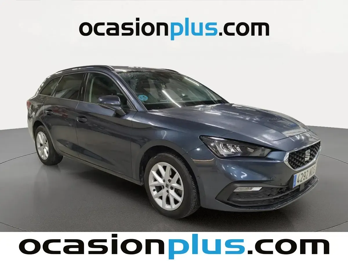 Usado Seat Leon ST Style 110 HP (80 kW) 2023 Cinzento Carrinha