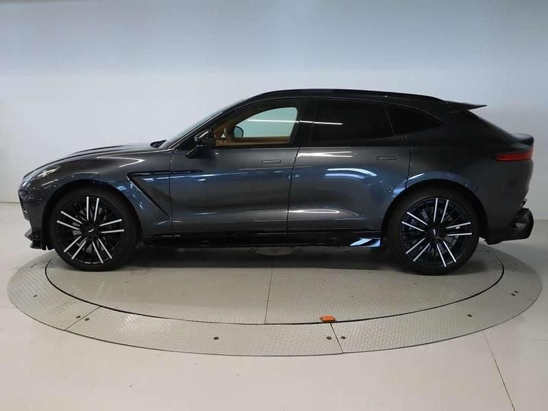 Usado Aston Martin DBX 707 CV (519 kW) 2024 Gris SUV