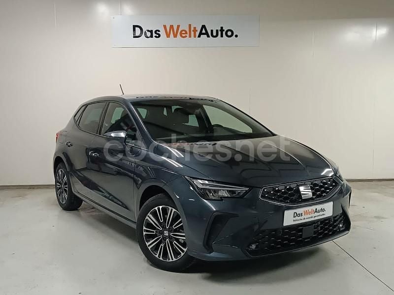 Nuevo Seat Ibiza Style 115 CV (84 kW) 2025 Gris / plata Berlina