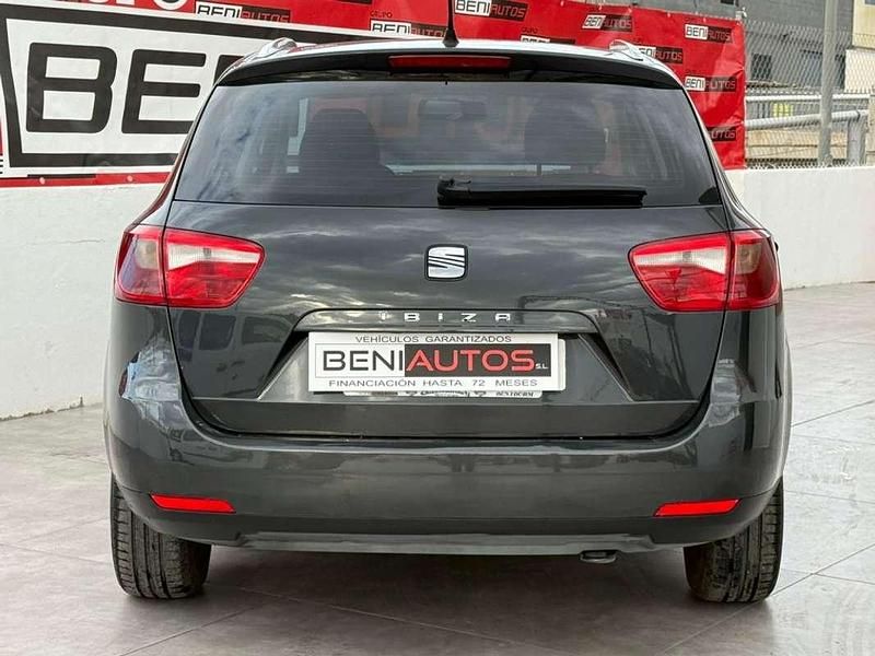 Usado Seat Ibiza ST Style 86 CV (63 kW) 2011 Gris Familiar